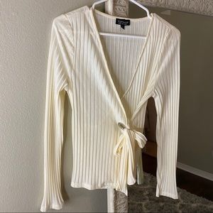 HOLIDAY SZN Topshop🤍❤️